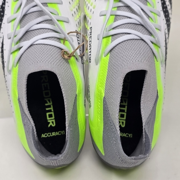 Adidas Predator Accuracy.1 FG Soccer Cleats GZ0035 Mens Size 6 White Black New - Picture 11 of 12